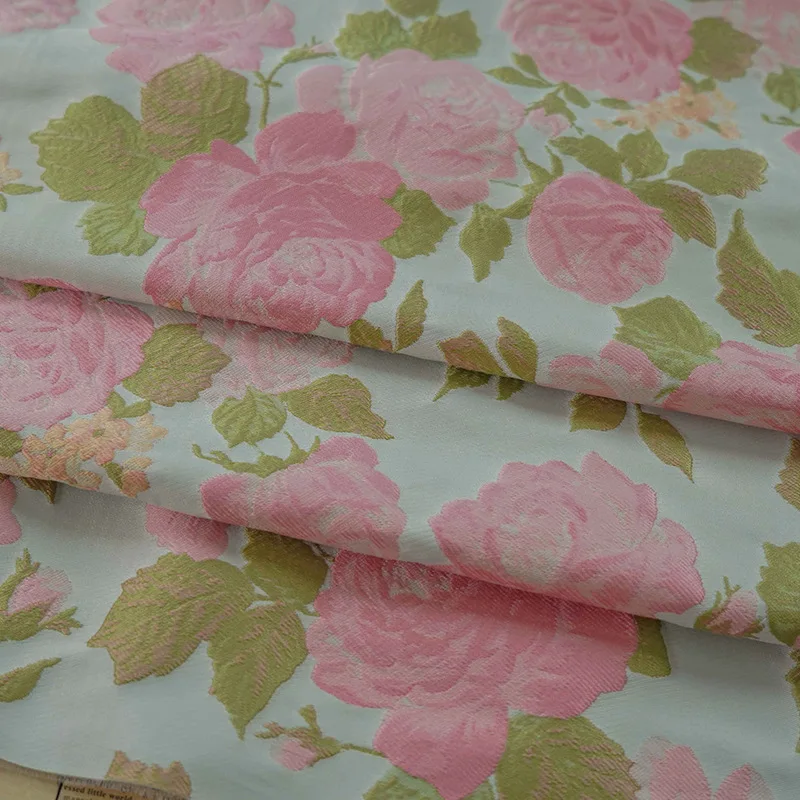 Tissu Jacquard Rose Teint en F - Beauty Flower Makeup avis et prix