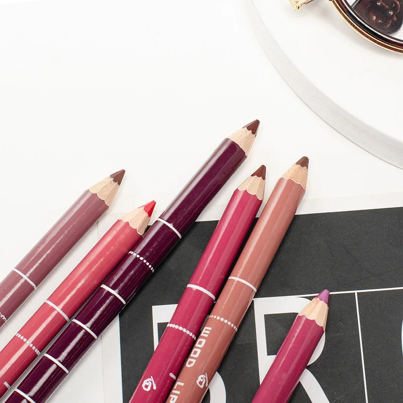 Crayon à lèvres coloré noir Ro - Beauty Flower Makeup avis et prix